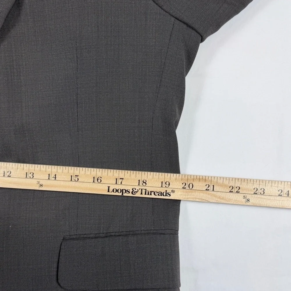 Jos A Bank Suit 40R 34x28 100% Wool Gray Executive Professional Preppy Wedding